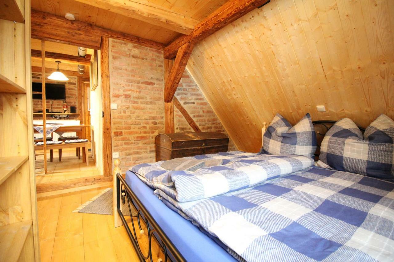 Ferienhaus Anno Dazumal, Wie Zu Opa'S Zeiten Klingenthal Kültér fotó